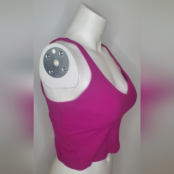 Lululemon Size 8 - Sports Bra - Build In Padded Bra - Picture 3 of 6